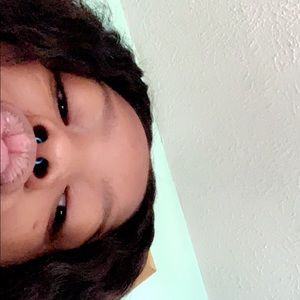 Meet your Posher, Michaela